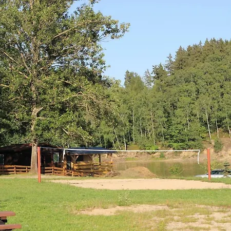 Domki Nad Jeziorem W Karlowicach Karlowice Exterior photo